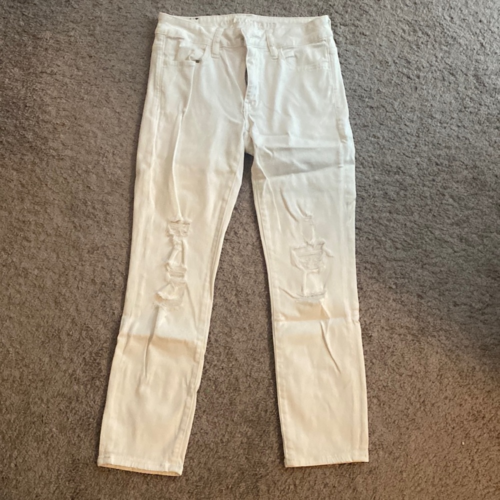American Eagle White Destroyed Jeggings